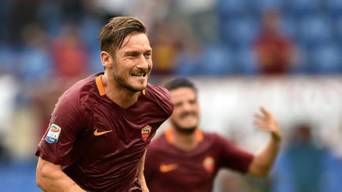 Kapten AS Roma, Francesco Totti. (AFP/Alberto Pizzoli)