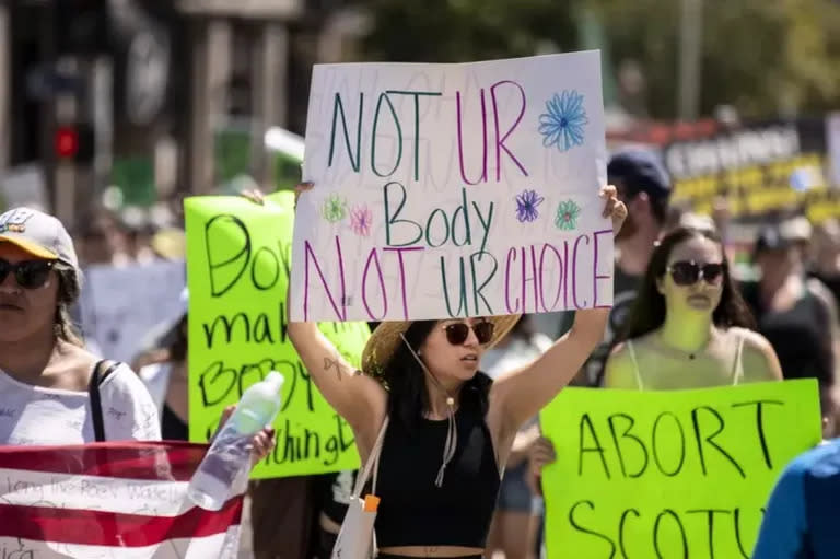 La decisión de la Corte Suprema de Justicia de Estados Unidos de dejar de considerar al aborto como un "derecho constitucional" ha colocado el tema de la interrupción del embarazo en el debate público