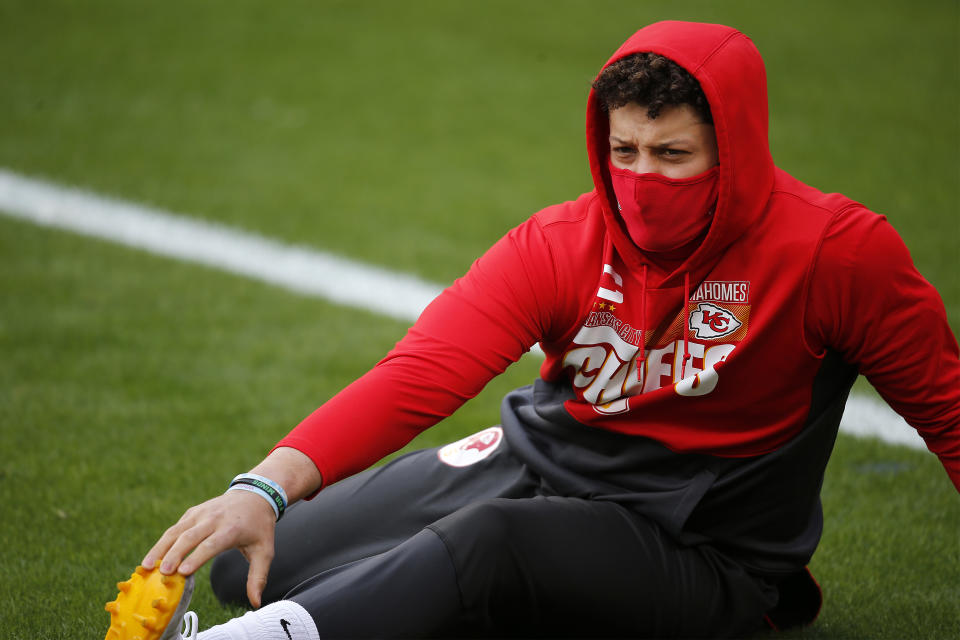 KANSAS CITY, MISSOURI - JANUARY 17: Quarterback Patrick Mahomes #15 of the Kansas City Chiefs warms up prior to the AFC Divisional Playoff game against the Cleveland Browns at Arrowhead Stadium on January 17, 2021 in Kansas City, Missouri. (Photo by David Eulitt/Getty Images)