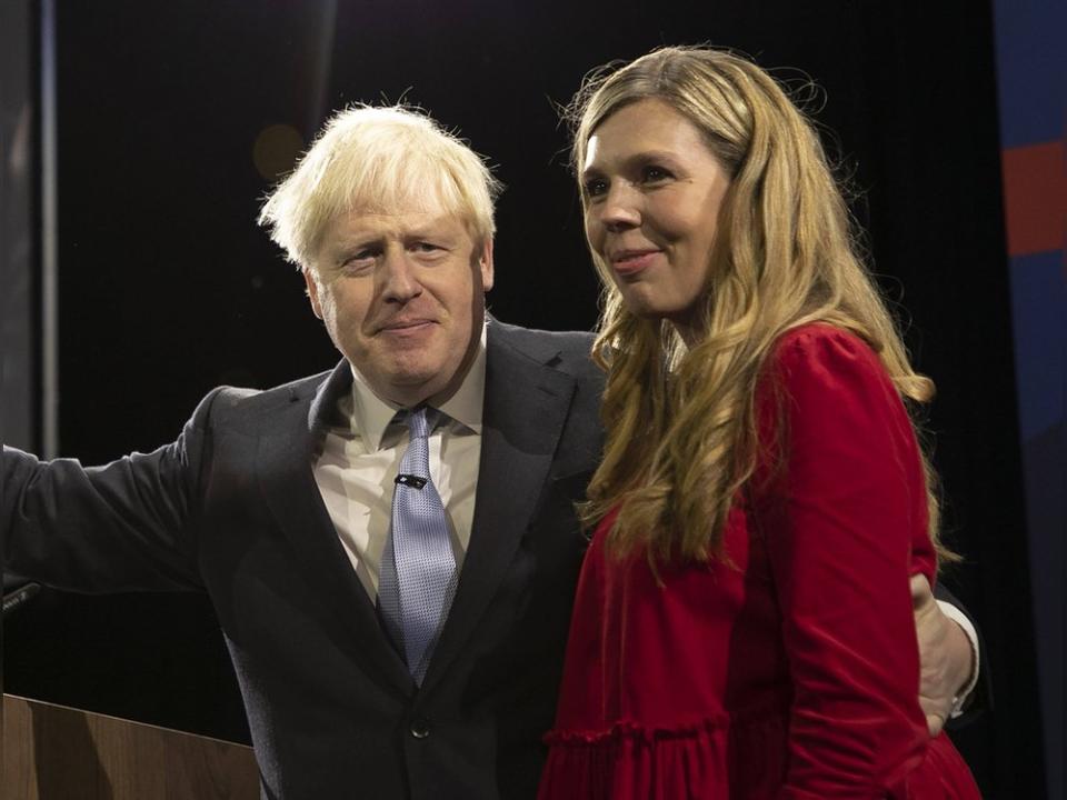 Premierminister Boris Johnson und seine Frau Carrie haben jetzt zwei gemeinsame Kinder. (Bild: imago/UPI Photo)