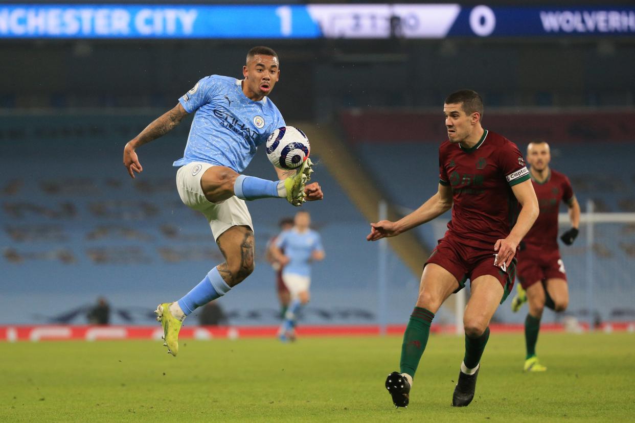 Gabriel Jesus controls the ball under pressure (Getty)