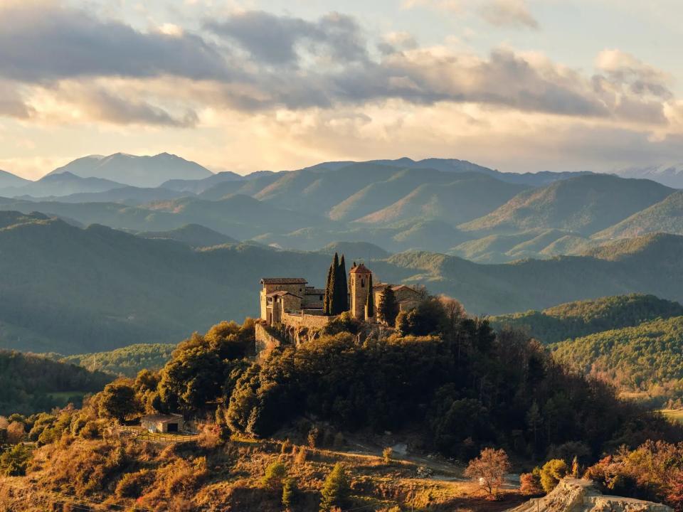 Das Schloss könnt ihr sogar über Airbnb mieten. - Copyright: Airbnb