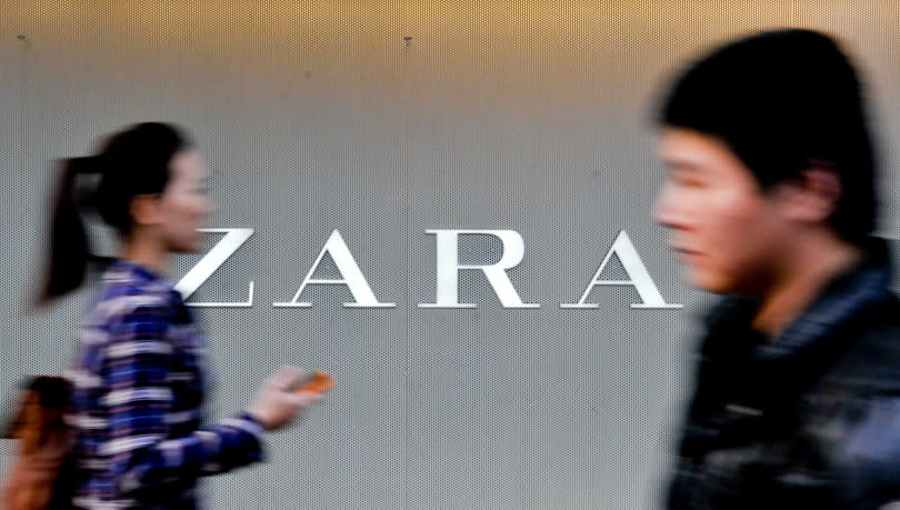 以快時尚崛起國際品牌ZARA，2019年揭示：FAST FASHION IS NOT FASHION ANYMORE（快時尚不再時尚）。（圖／報系資料照）