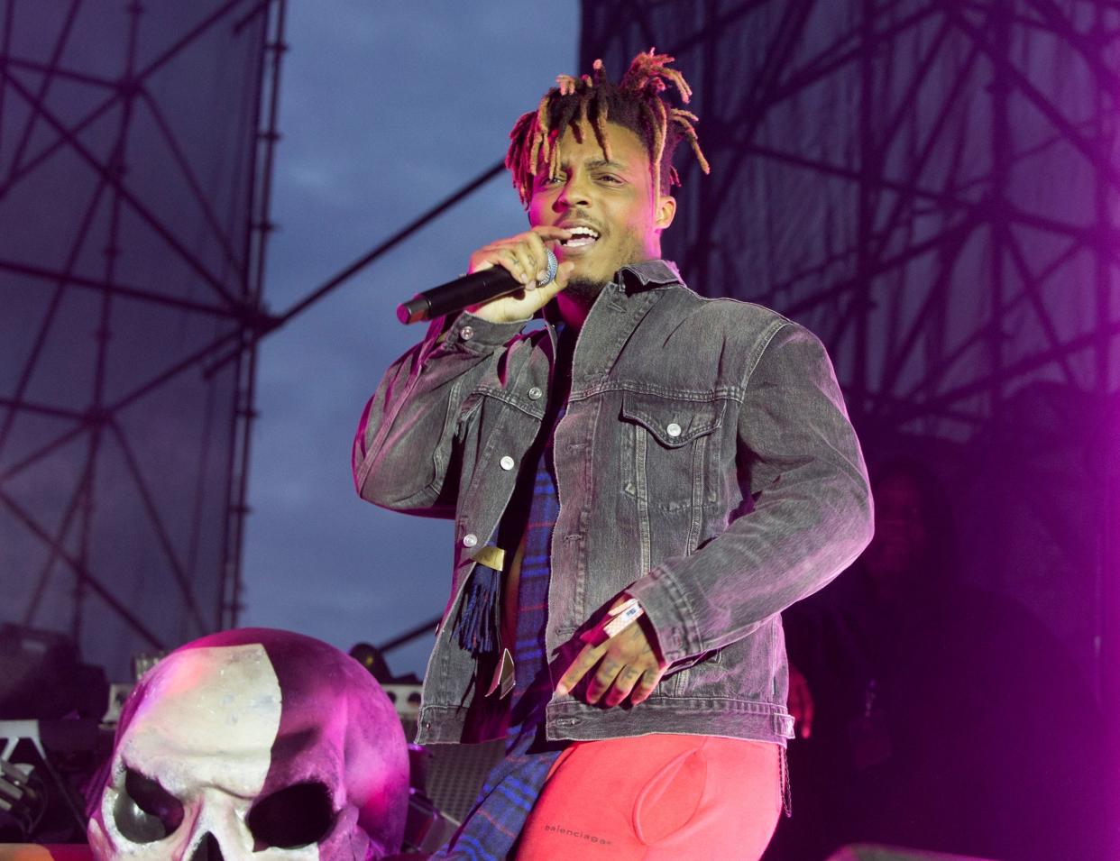 Rapper Juice Wrld died after suffering a seizure at an airport in Chicago: Owen Sweeney/Invision/AP