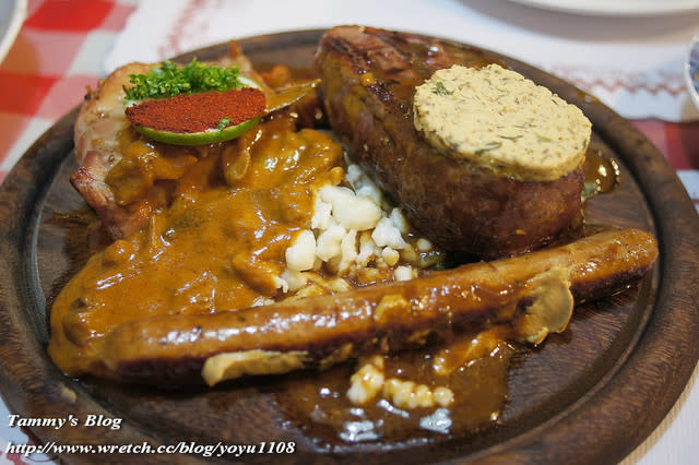 《屏東美食》墾丁。田園德式小餐館　好多肉的夜晚~已歇業