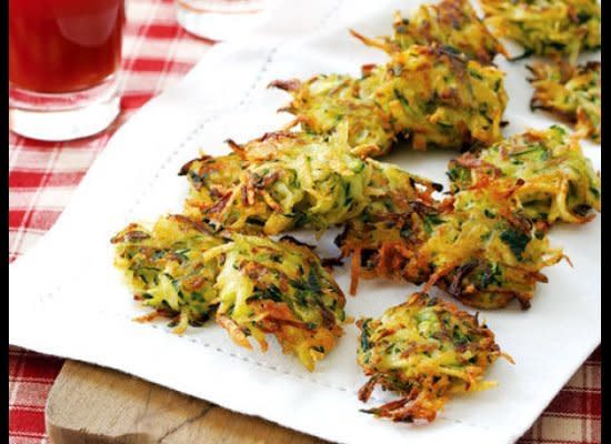 <strong>Get the <a href="http://www.huffingtonpost.com/2011/10/27/organic-vegetable-fritter_n_1057656.html" target="_hplink">Organic vegetable Fritters recipe</a></strong>