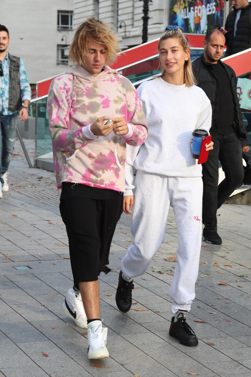 Justin and Hailey Bieber don't always wear coordinated outfits, but when they do, they really go all in. During a&nbsp;trip to London last year, they were both spotted wearing sweats. Naturally, Justin wore tie-dye &mdash; keeping his outfit in line with the surfer vibes he's been giving off as of late &mdash; while Hailey went for a monochromatic set.