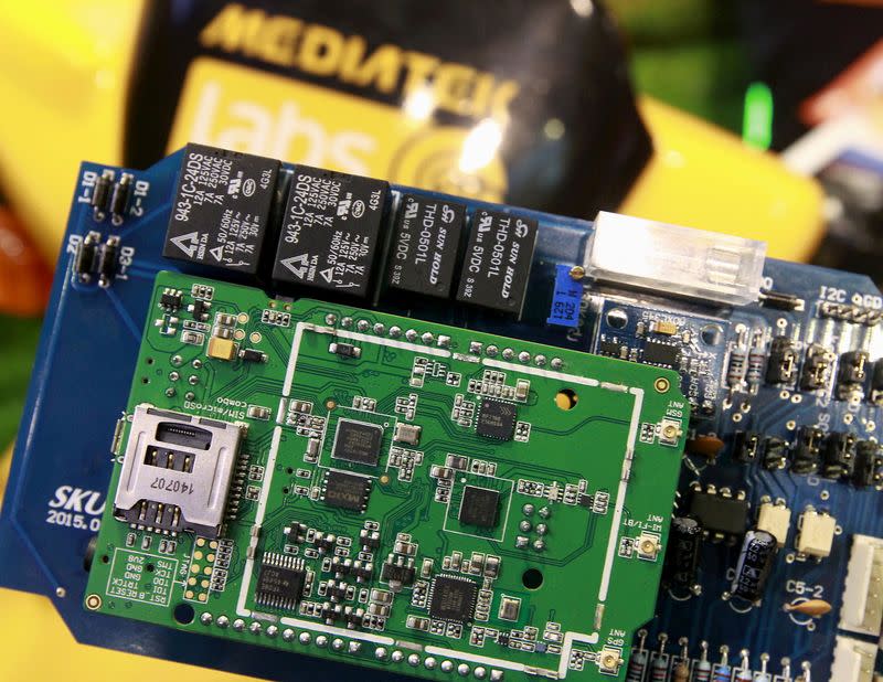 MediaTek signs on to use new smartphone technology introduced by SoftBank's Arm