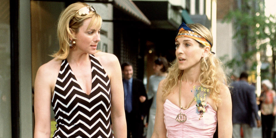 SEX AND THE CITY, (from left): Kim Cattrall, Sarah Jessica Parker, 'Coulda, Woulda, Shoulda', (Seaso ((C)HBO / Courtesy Everett Collection)