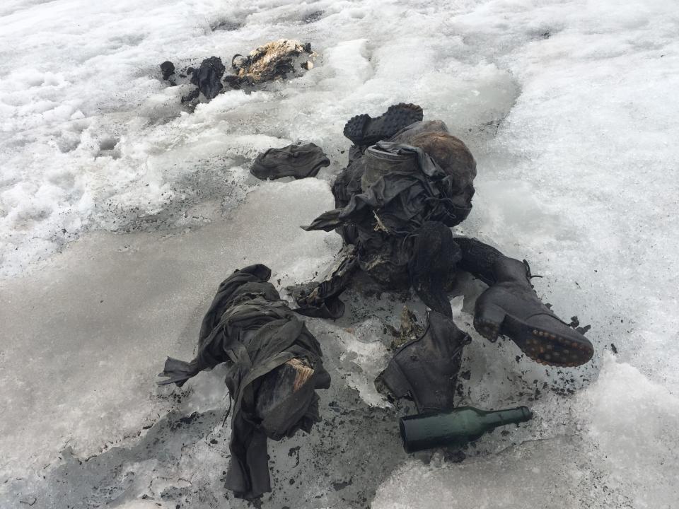 Shoes, clothing and other items are&nbsp;seen alongside the discovered bodies of a Swiss couple&nbsp;who&nbsp;went missing 75 years ago in the Alps. (Photo: Glacier 3000/Rex/Shutterstock)