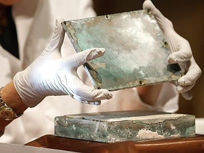 Bridge to the past: Massachusetts opens 220-year-old time capsule