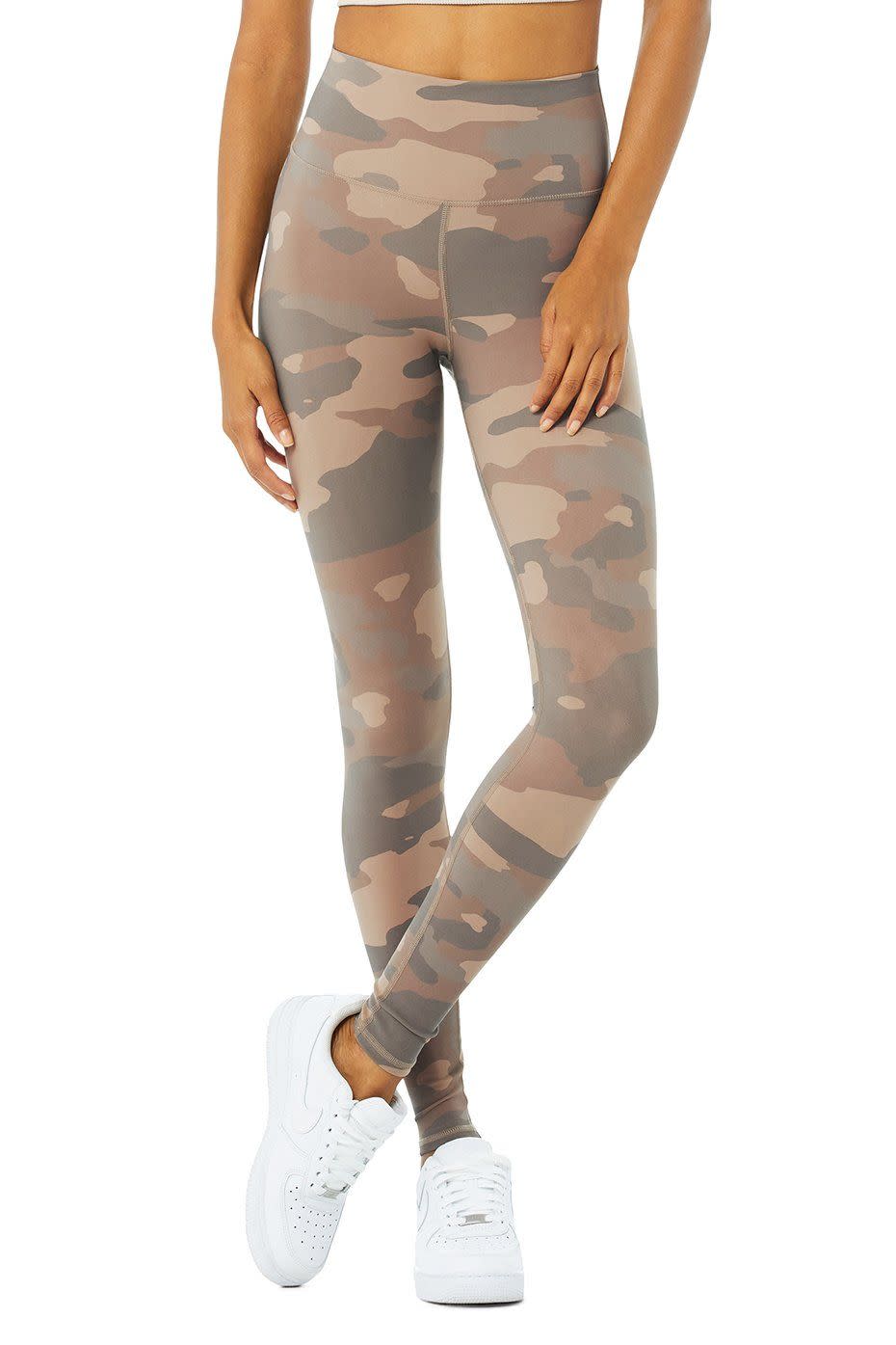 15) High-Waist Camo Vapor Legging