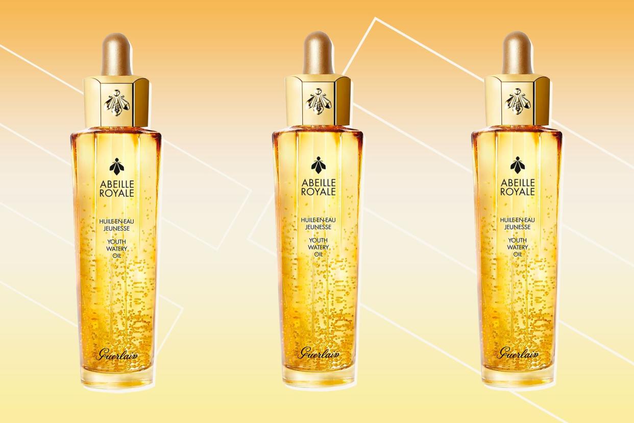 Shoppers Say This Anti-Aging Oil is “Good as Gold” — and It Comes With a Free Gift