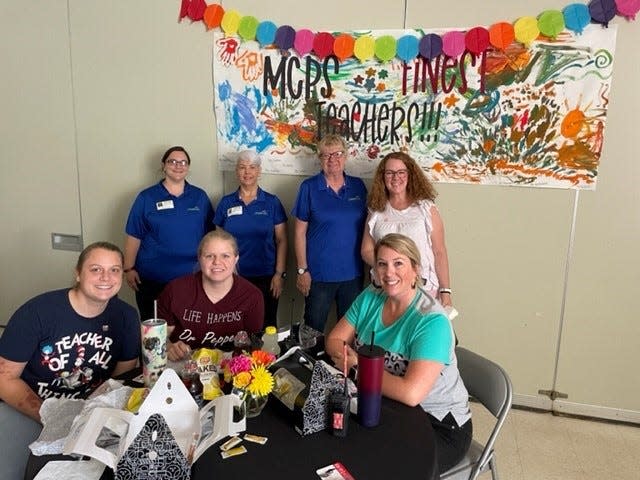 OMCAR members Sue Shields, Sonia Bravo and Kimberly Vollmer Smith (front row) and Hillcrest School teachers.