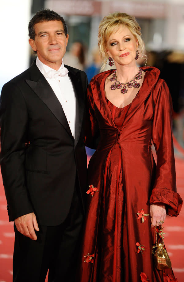 Antonio Banderas, nominado como mejor actor por 'La Piel que Habito', y su esposa, Melanie Griffith.