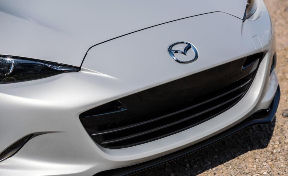 <p>2019 Mazda MX-5 Miata RF Manual</p>