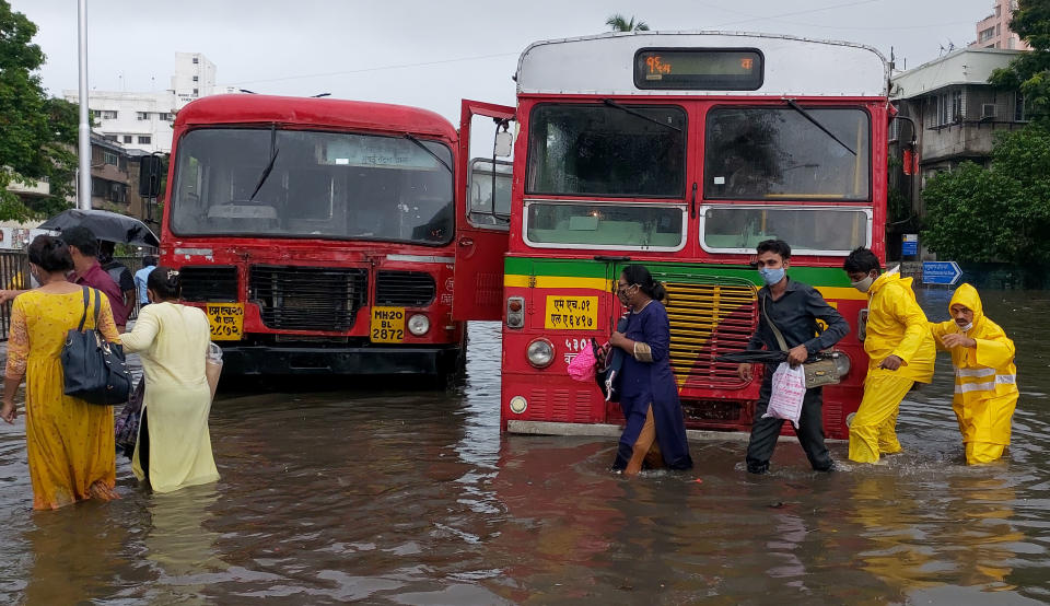 Mumbai rains. Photo courtesy: Yahoo stringer