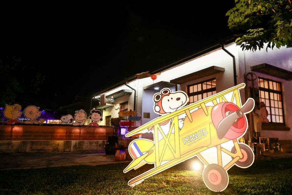 勝利星村燈區的「家是史奴比的小窩」。   圖：屏東縣政府提供