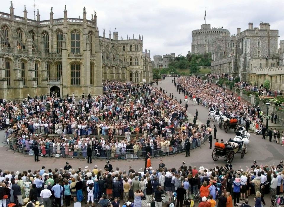<p>Over a dozen royal weddings have taken place at St. George's Chapel at Windsor Castle where <a rel="nofollow noopener" href="https://www.elledecor.com/life-culture/travel/a22637117/princess-eugenie-wedding-reception-royal-lodge/" target="_blank" data-ylk="slk:Princess Eugenie;elm:context_link;itc:0;sec:content-canvas" class="link ">Princess Eugenie</a> and Jack Brooksbank got married today. From the pomp and circumstance of Edward VII's marriage to Princess Alexandra of Denmark in 1863 to the relatively quiet nuptials of his great-great-great-grandson Peter Phillips to Autumn Kelly in 2008, here's what we can learn about the popular royal wedding venue.</p>