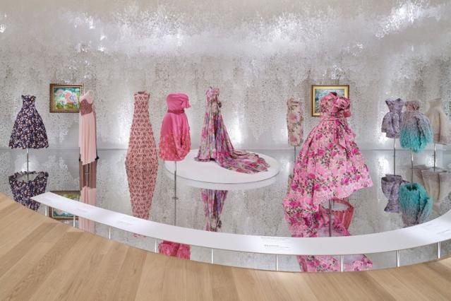 Designer of Dreams: 75 Years of Christian Dior Exhibit Tokyo
