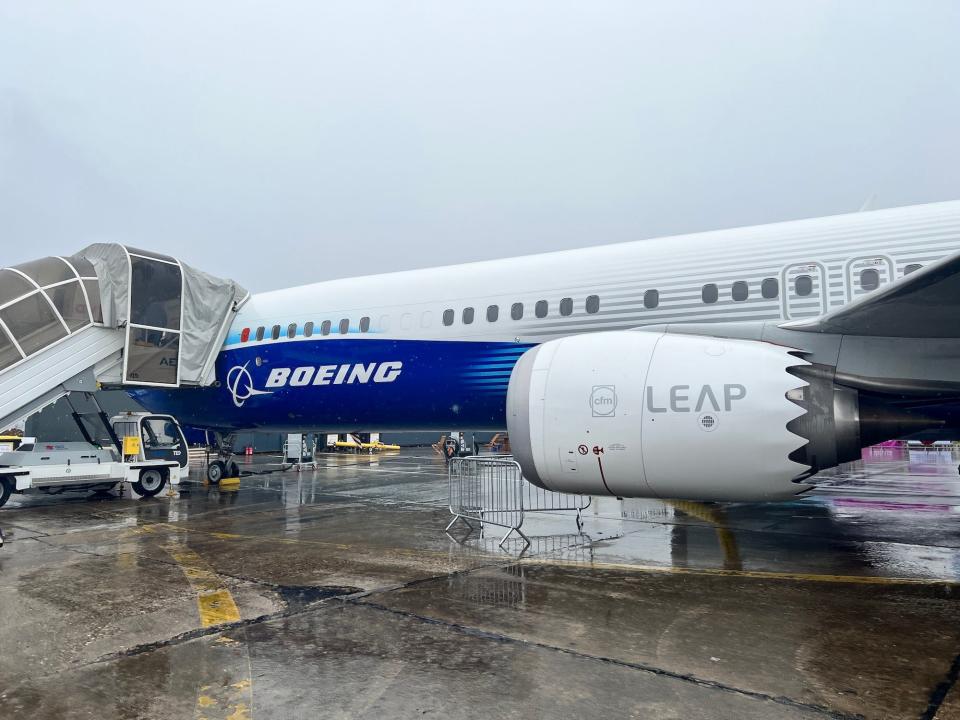 The left side of the 737 MAX 10 jet.