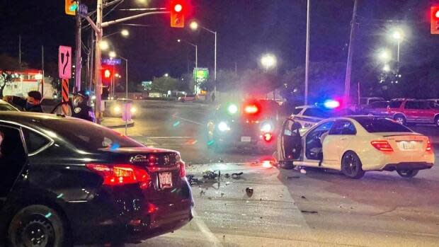 Ontario's police watchdog says the woman's car was struck by the driver of a Mercedes Benz who fleed after being pulled over by Ottawa police. (SB/Radio-Canada - image credit)