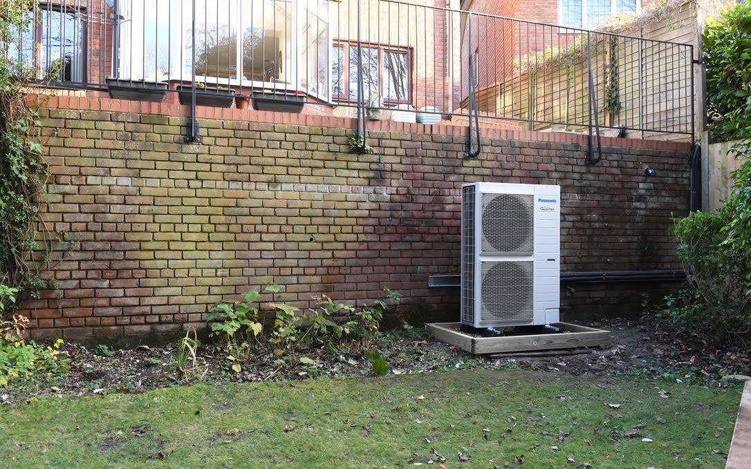 Engineers are being forced to put the heat pumps in the middle of people's gardens