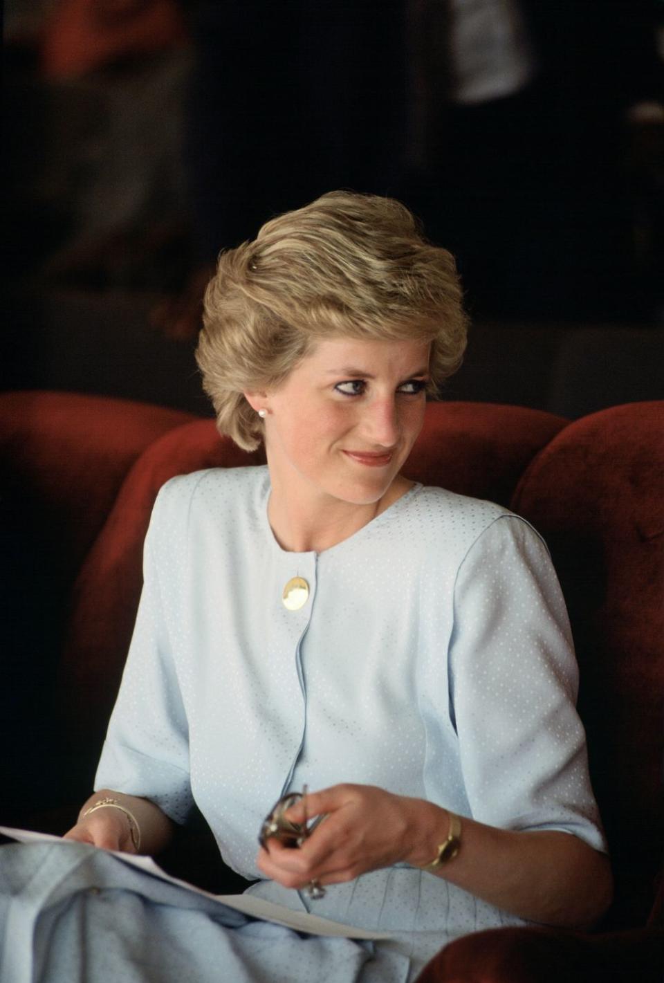 diana, princess of wales watches the regatta during a visit
