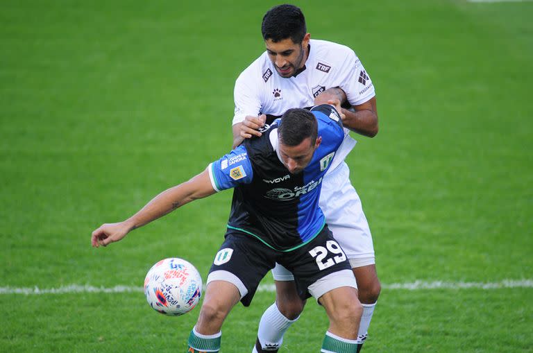 Lucha a brazo partido: Platense le cerró los caminos al Taladro y le ganó bien en el sur