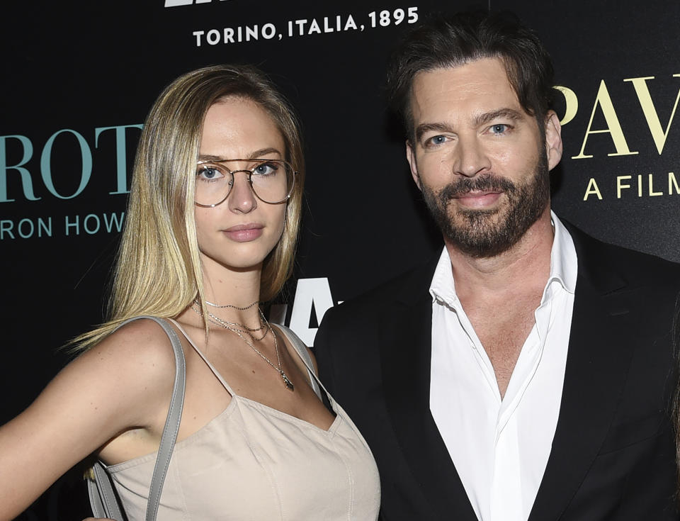 En esta foto del 28 de mayo de 2019, el cantante Harry Connick Jr. y su hija Georgia asisten a una función especial de "Pavarotti" en Nueva York. (Foto por Evan Agostini/Invision/AP, Archivo)