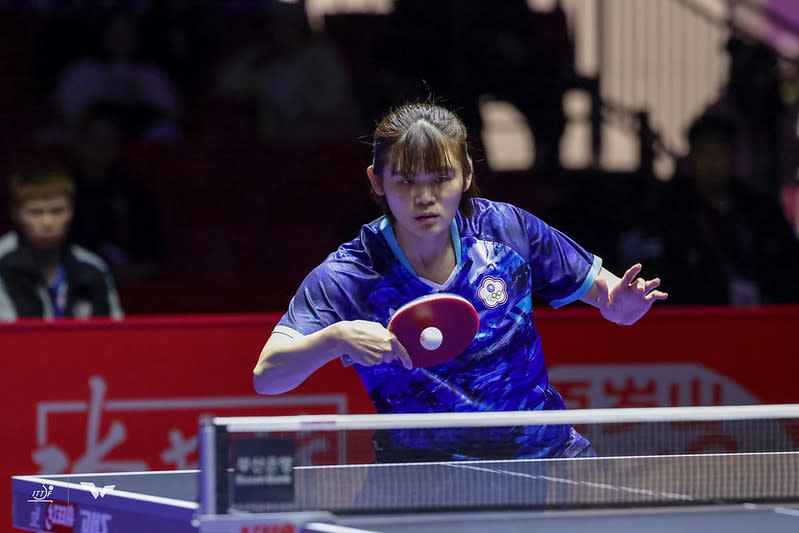 李昱諄今天獨咬2點，幫助中華隊擊敗美國，全勝晉級。（取自World Table Tennis，本屆世錦賽2/17比賽照）