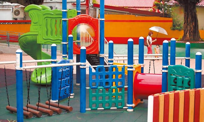 教育部21日表示，行政院已核定新台幣27億元經費，改善幼兒園遊戲場設施。（范揚光攝）