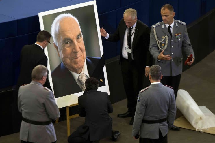 Am 1. Juli wurde Helmut Kohl in einem EU-Trauerakt verabschiedet. (Bild: Michel Euler/AP Photo)