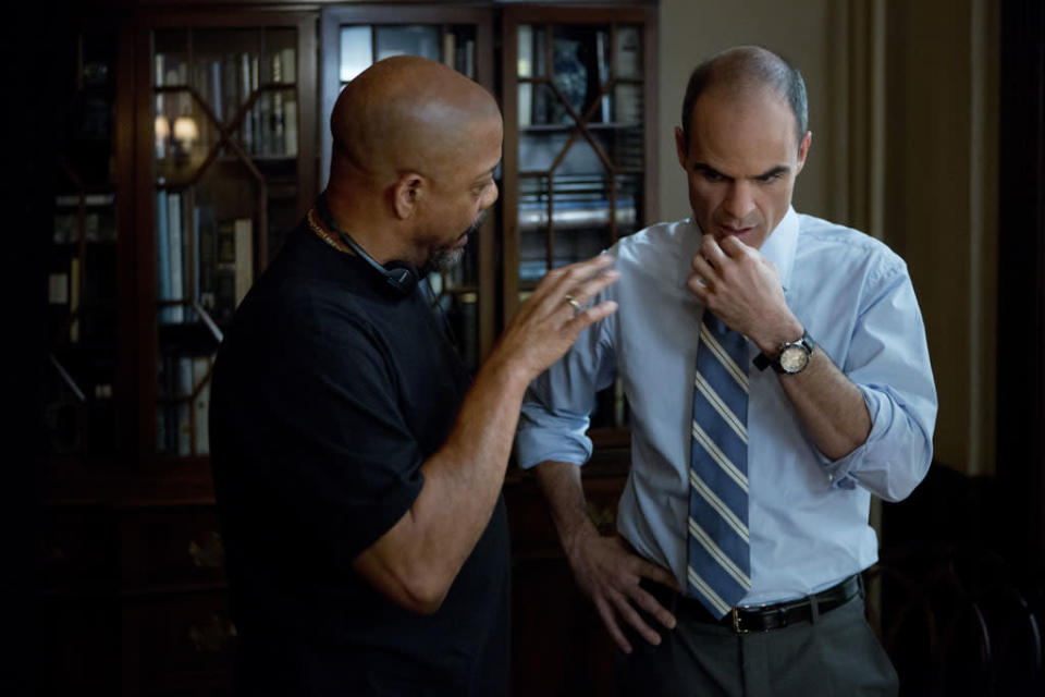 Director Carl Franklin (left) with actor Michael Kelly on the set of Netflix's "House of Cards."<br><br> <a href="http://tv.yahoo.com/features/top-notch-tv/" data-ylk="slk:More Top-Notch TV;elm:context_link;itc:0;sec:content-canvas" class="link ">More Top-Notch TV</a>