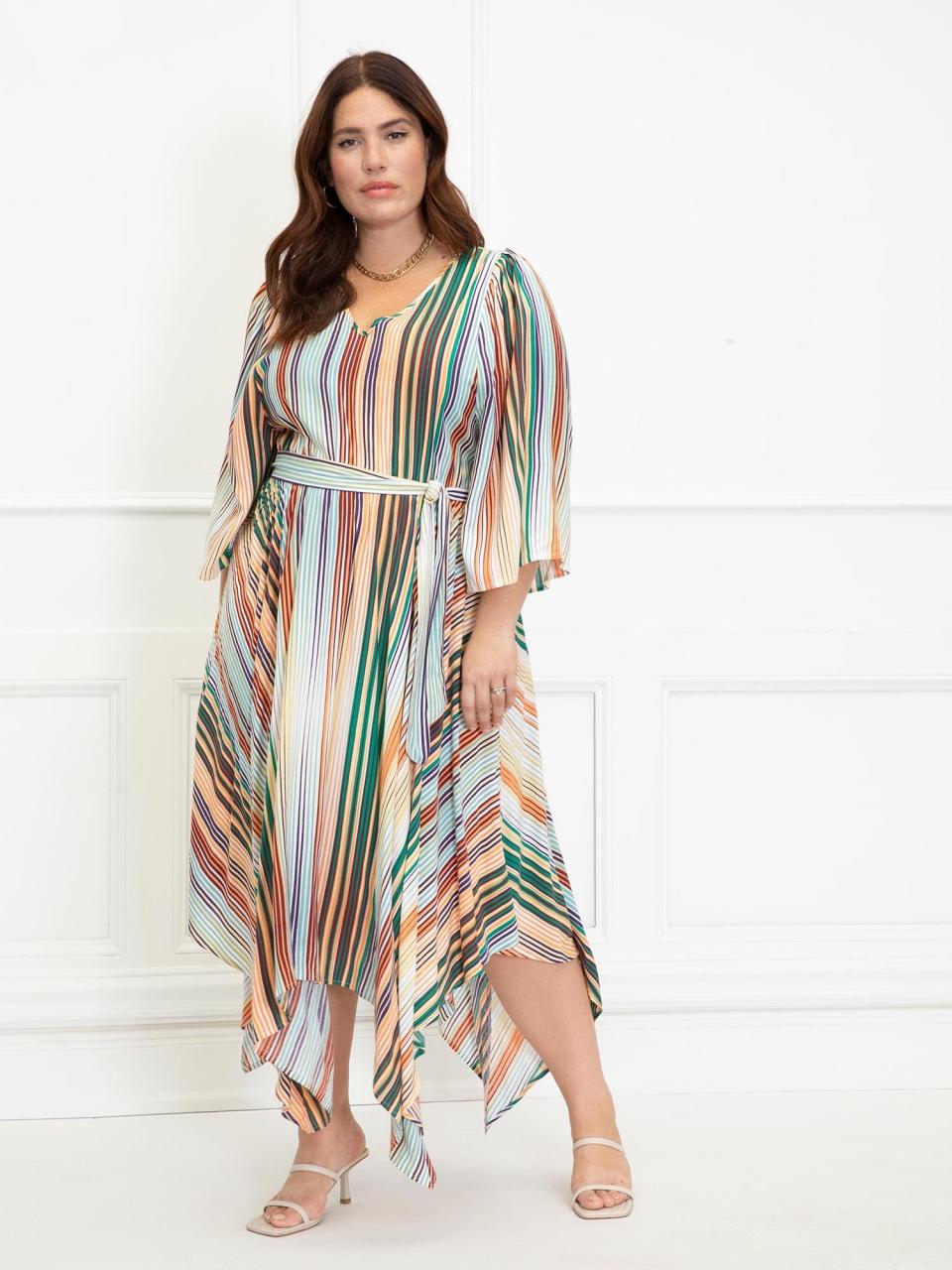 Plus-Size Printed Maxi Dress with Wide Sleeves