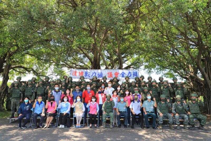 後備軍人訓練　議長曾麗燕率同議員慰勞弟兄