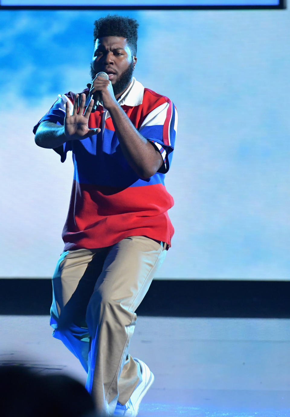 LOS ANGELES, CA - NOVEMBER 19:  Khalid performs onstage during the 2017 American Music Awards at Microsoft Theater on November 19, 2017 in Los Angeles, California.  (Photo by Lester Cohen/WireImage)