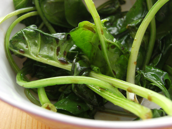 Reduce Dark Under-Eye Circles: Spinach