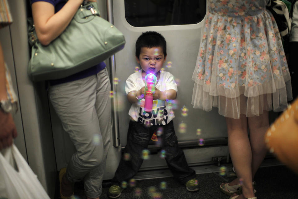 chian chinese kid bubble gun train