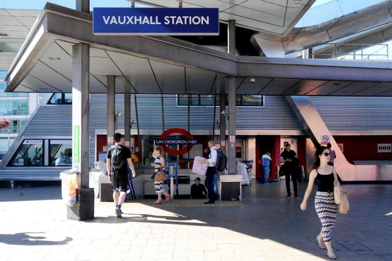 Tube passengers 'threatened by knifeman' at Vauxhall station as police appeal for information