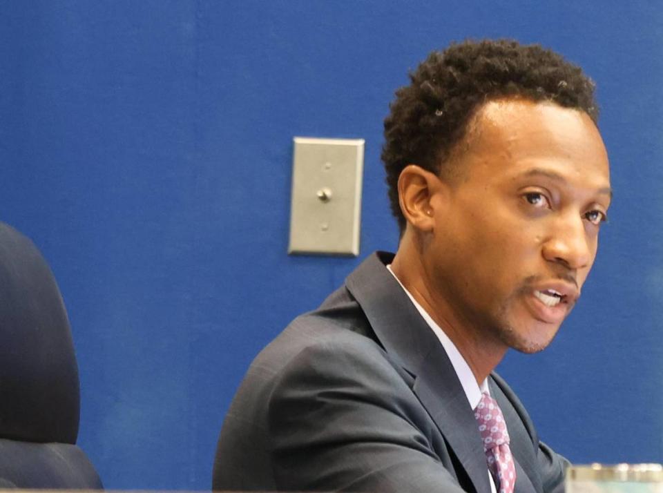 Broward School Board member Torey Alston was the lone dissenting vote when the board voted 8-1 to extend the application window for school superintendent to next Tuesday, May 16, 2023. He wanted the window to be extended further.