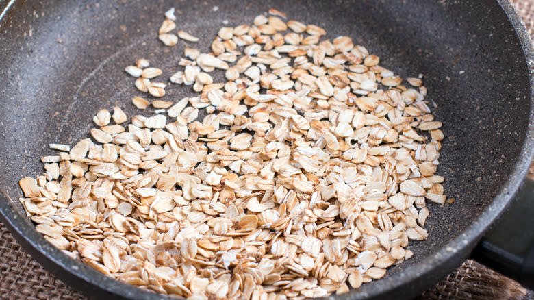 oats in pan