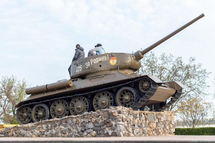 tank monument