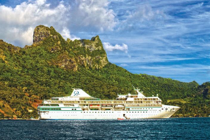 Un bateau de croisière Paul Gauguin Moorea