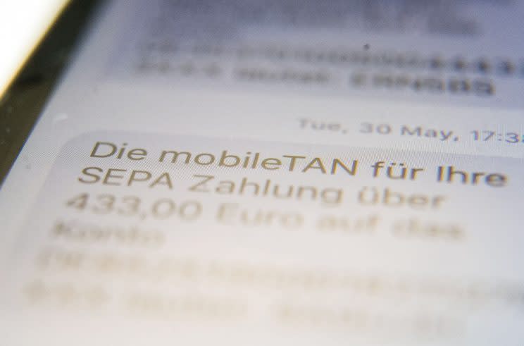 Mobile-TAN-Verfahren beim Online-Banking (Bild: dpa)