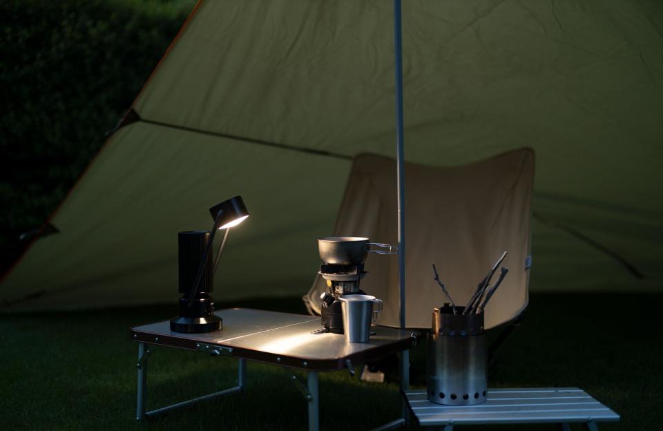 Lampe outdoor avec enceinte intégrée