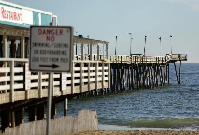 Vehicle drives off Virginia Beach Fishing Pier; recovery efforts
