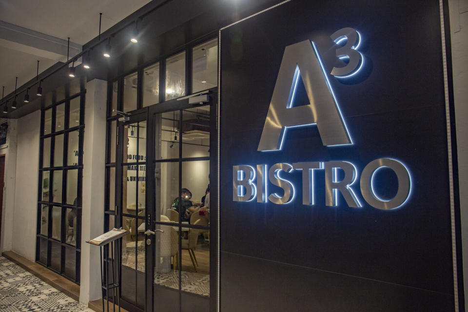 A Cube Bistro - Storefront