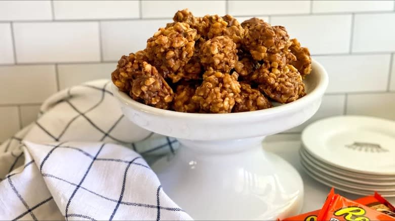 No-Bake Reese's Krispie Cookies