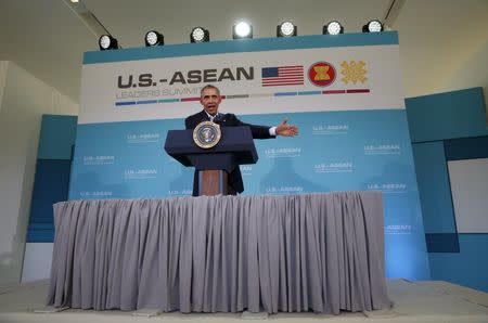 U.S. President Barack Obama holds a news conference at the close of the Association of Southeast Asian Nations (ASEAN) summit at Sunnylands in Rancho Mirage, California February 16, 2016. REUTERS/Kevin Lamarque